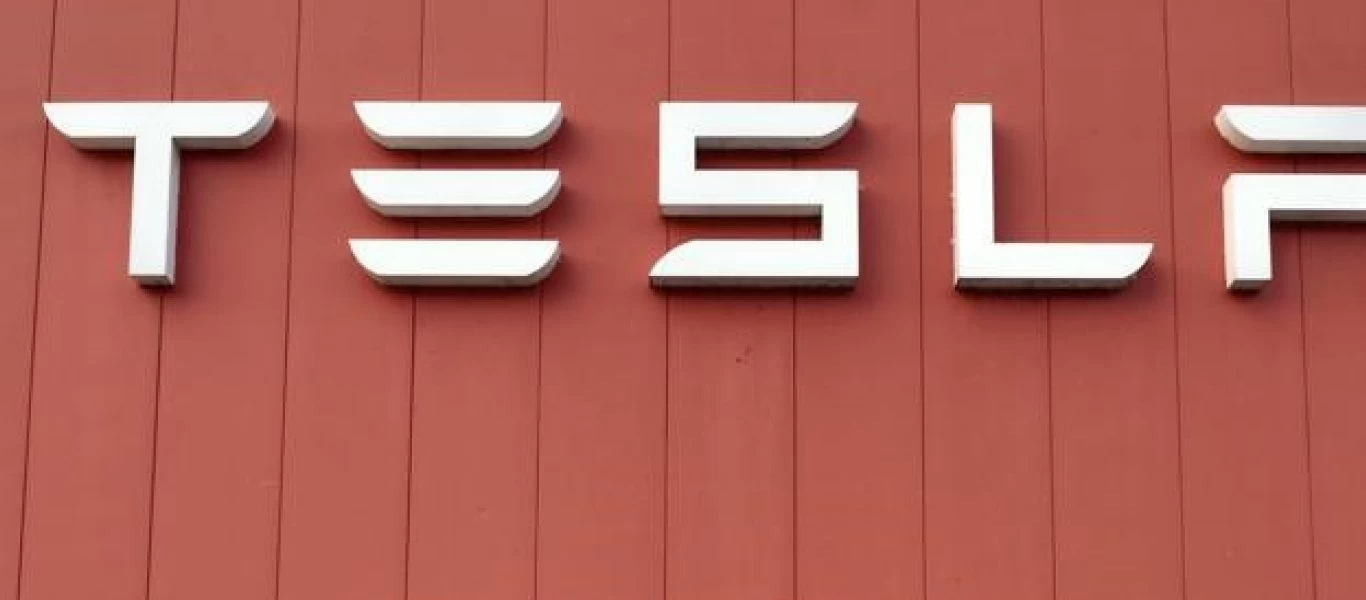 Η Tesla μήνυσε υπάλληλο της για κλοπή 26.000 εμπιστευτικών αρχείων